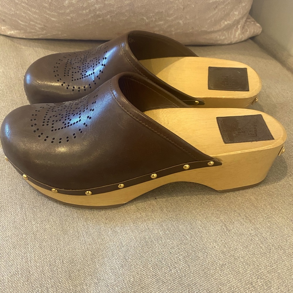 Tory Burch Clogs